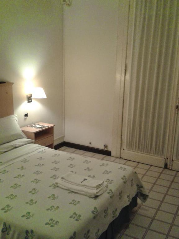 Mari Plaza Hotel Buenos Aires Dış mekan fotoğraf