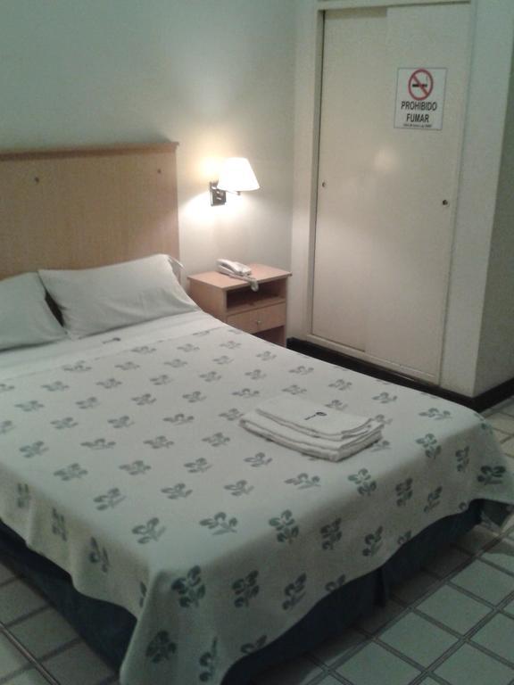 Mari Plaza Hotel Buenos Aires Dış mekan fotoğraf