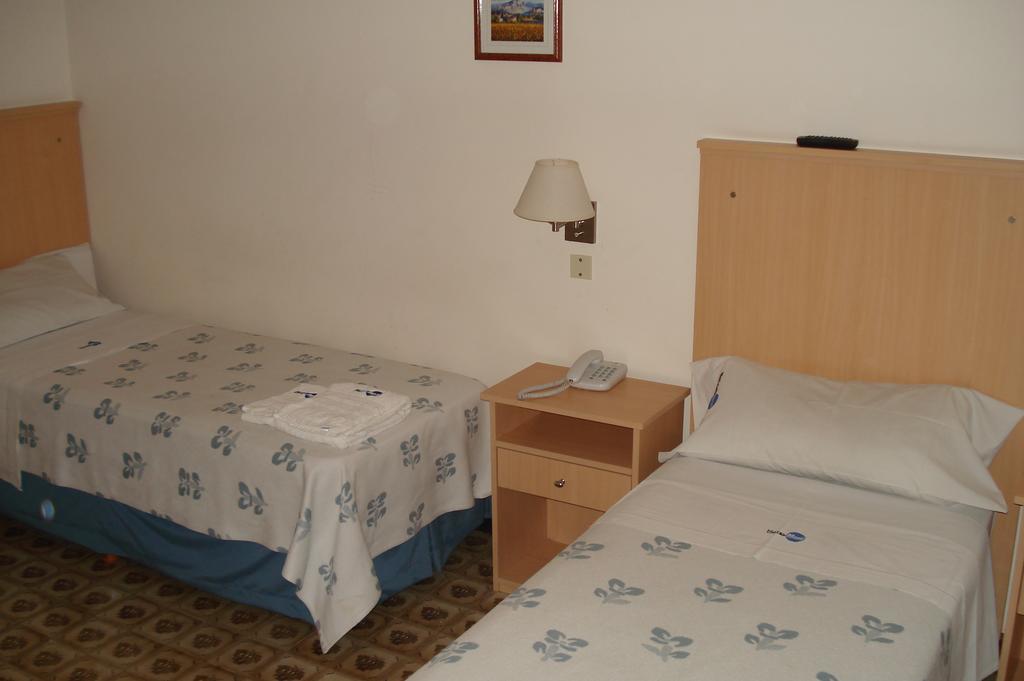 Mari Plaza Hotel Buenos Aires Dış mekan fotoğraf
