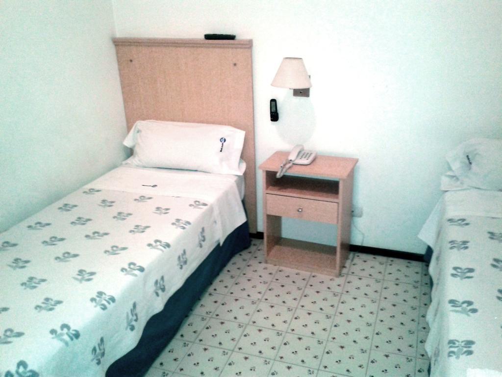 Mari Plaza Hotel Buenos Aires Dış mekan fotoğraf